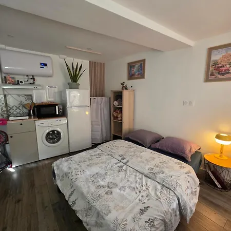 Appartement Atypique En Bas Du Chateau